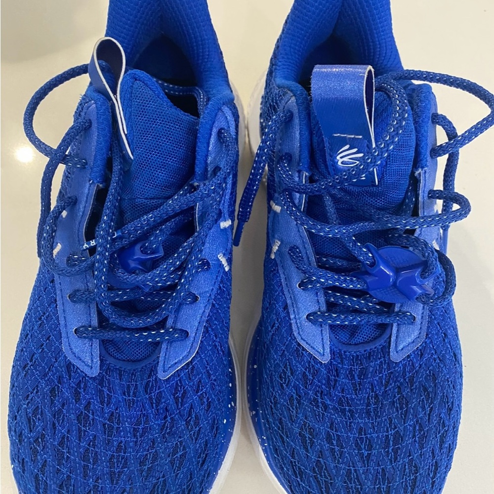 Curry 10’s size 7 team blue color way - Picture 3 of 7
